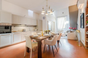 Georgia Modern Panoramic Penthouse with Elevator Lucca